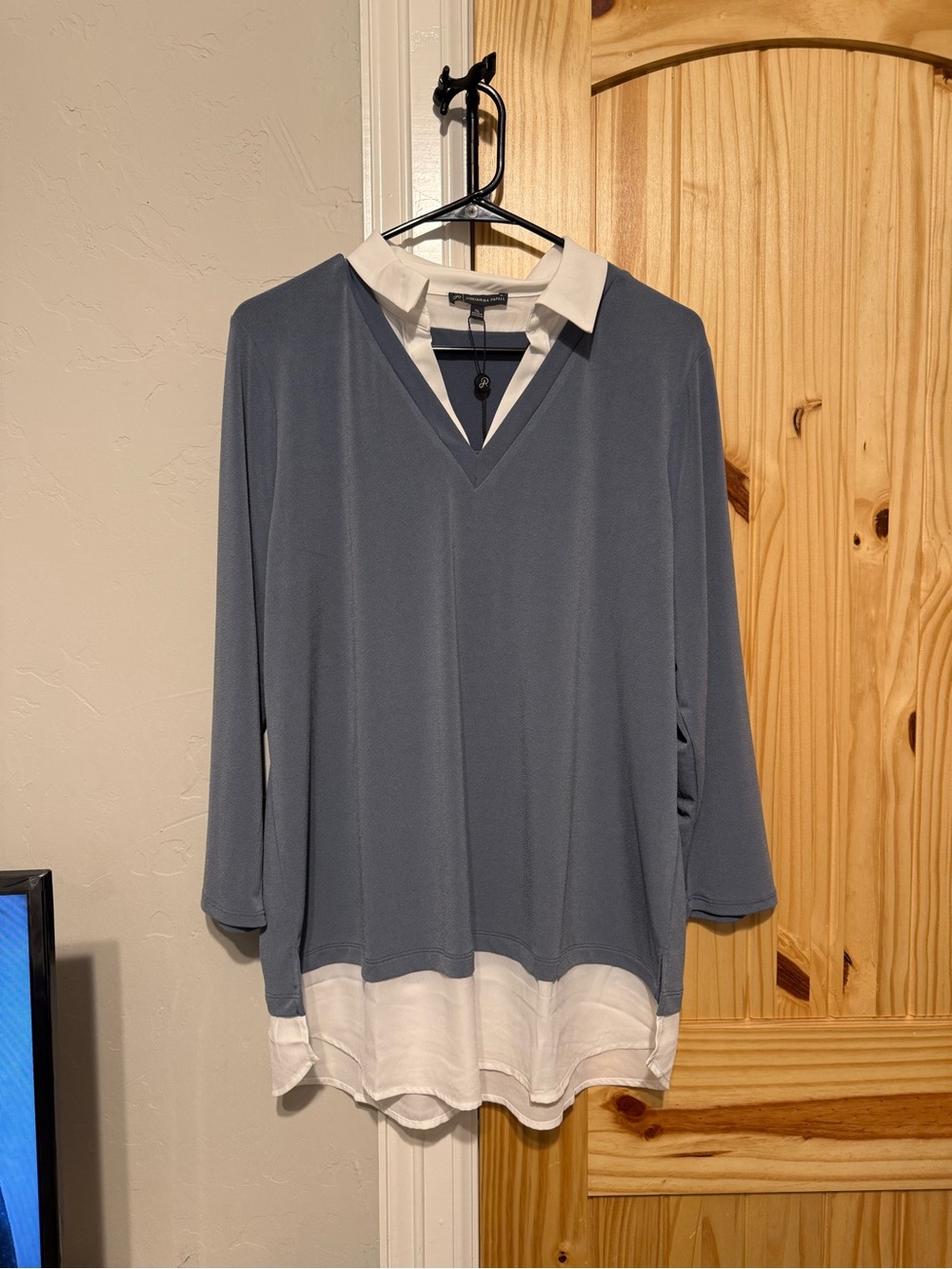 NWT Adrianna Papell Blue V-Neck Tunic with White Shirt Trim